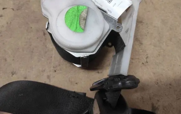 Opel Signum Front seatbelt 309472742