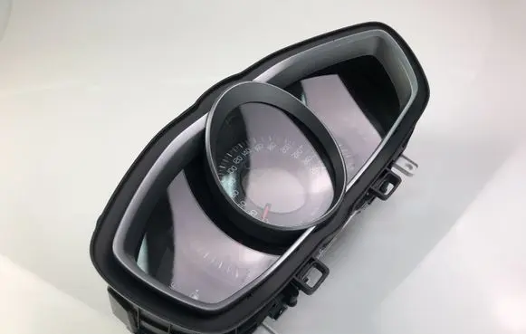 Volvo V60 Speedometer (instrument cluster) 31453100
