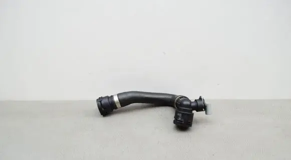 Mercedes-Benz GLC X253 C253 Engine coolant pipe/hose A2535018182