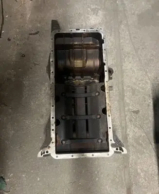 Land Rover Range Rover L322 Oil sump 7504653