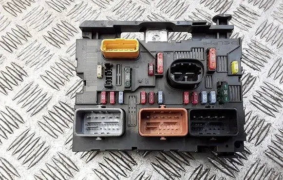 Citroen C2 Fuse module 9664055480