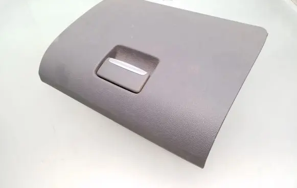 Ford Focus Glove box lid/cover 