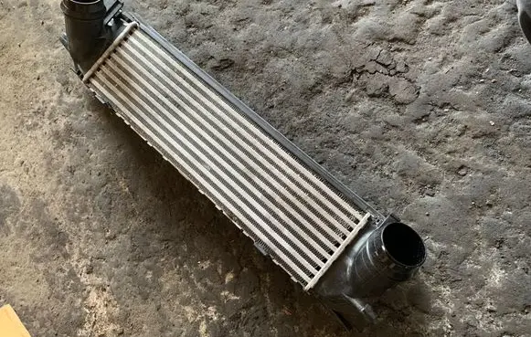 BMW 1 F20 F21 Intercooler radiator 7600530
