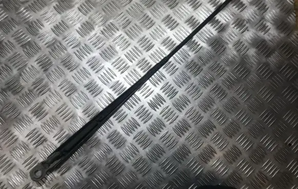 Renault Scenic I Front wiper blade arm 7700843526