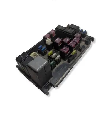 Subaru Legacy Fuse module 82241AG020 506341