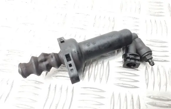 Skoda Rapid (NH) Clutch master cylinder