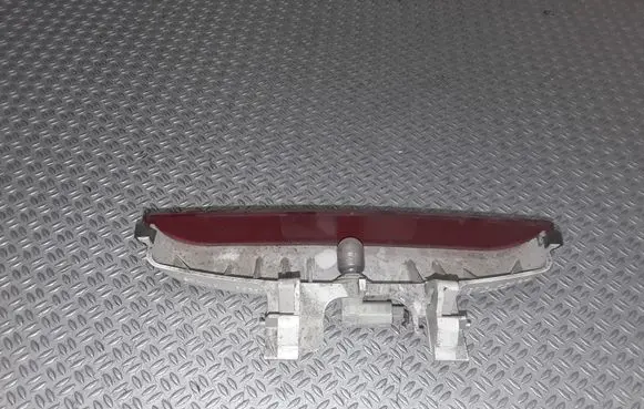 Mazda 3 I Third/center stoplight