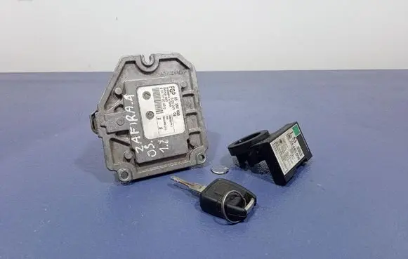Opel Zafira A Engine control unit/module ECU 55555600