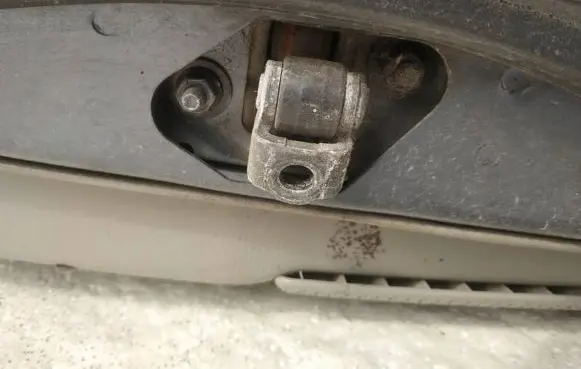 Volvo S60 Rear door check strap stopper