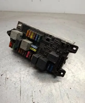 Mercedes-Benz E W211 SAM control unit 2115453901