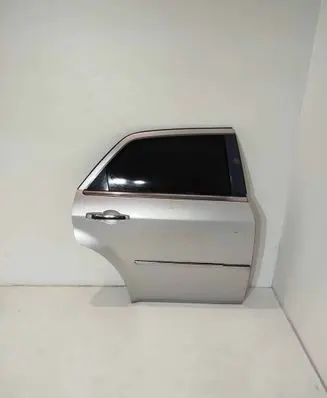 Chrysler 300C Rear door