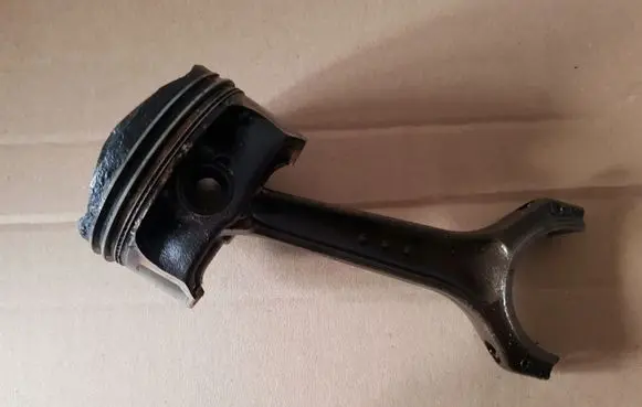 BMW 1 E81 E87 Piston N43B16A