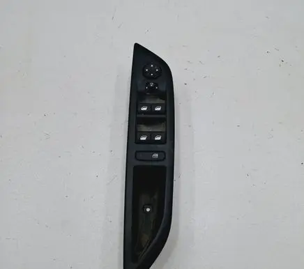 Peugeot 208 Electric window control switch 98421760ZD
