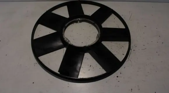 BMW 5 E39 Fan impeller 2243303