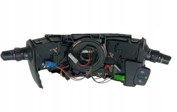 Renault Clio III Wiper turn signal indicator stalk/switch 8200245438