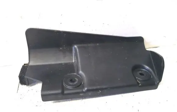 Hyundai Tucson TL Intercooler air channel guide 282772M400