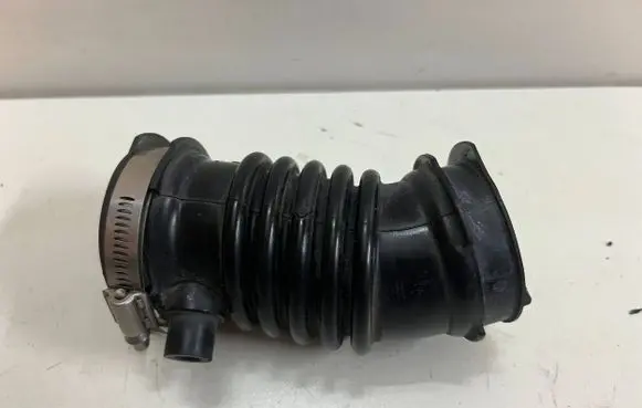 Mazda 2 Air intake hose/pipe P53N13221
