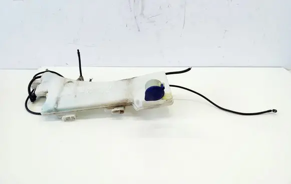 Peugeot 3008 II Windshield washer fluid reservoir/tank 9826400780 9810819180