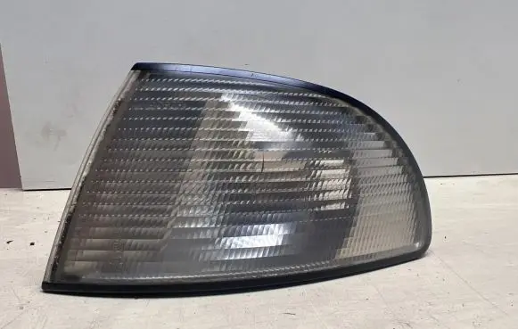 Front indicator light