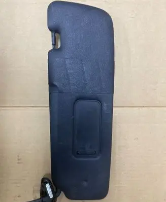 BMW 1 E82 E88 Sun visor 7139445