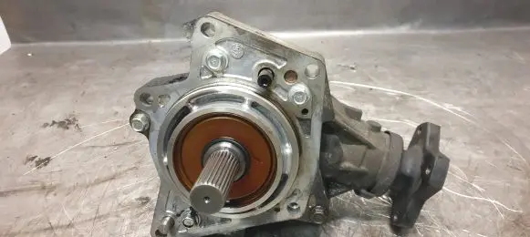 Nissan X-Trail T31 Gearbox transfer box case 
