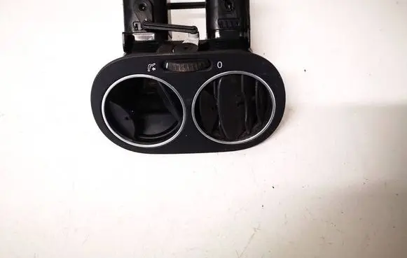 Volkswagen Golf Plus Dash center air vent grill 5M0819203