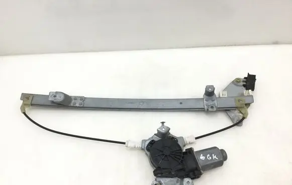 Nissan Navara Rear door manual window regulator 400927B