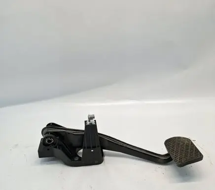 Mercedes-Benz GLA W156 X156 Brake pedal A2462900400 A2462900800