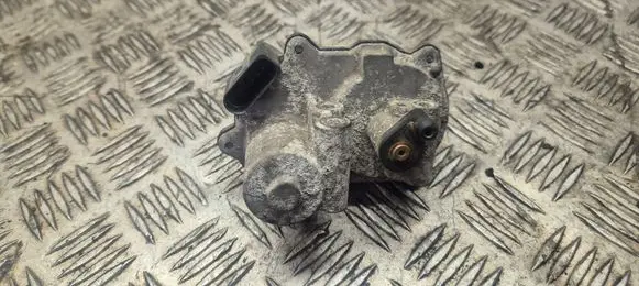 Audi A6 S6 C6 4F Intake manifold valve actuator/motor 06F133482B