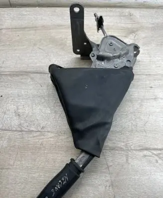 Renault Megane III Hand brake release handle 