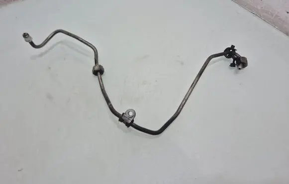 Jeep Grand Cherokee Fuel injector supply line/pipe 