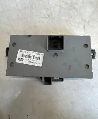 Iveco Daily 35 - 40.10 Comfort/convenience module 69500005 503440070105 NBCS20A