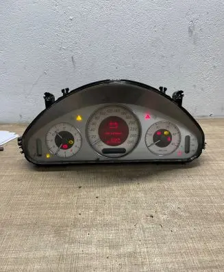 Mercedes-Benz E W211 Speedometer (instrument cluster) A2115408947 88311391 1100802848