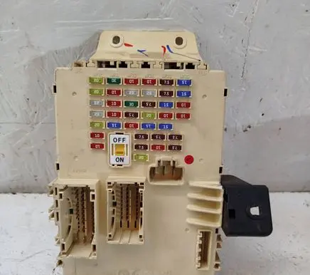 Hyundai i40 Fuse module 3Z0211212230033 1012C22002 919503Z021