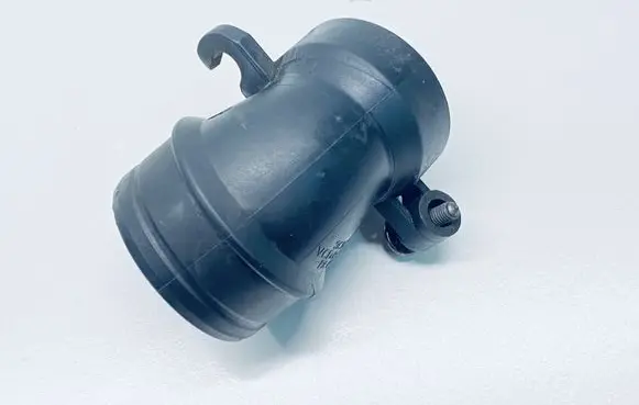 Volkswagen Caddy Turbo air intake inlet pipe/hose 3C0129635