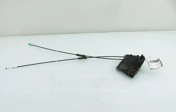 Toyota Yaris Front door lock 