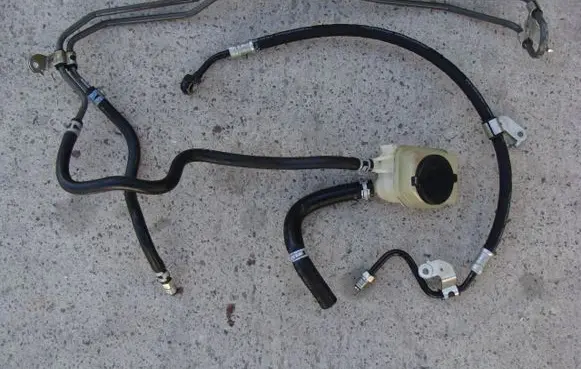 Toyota Hilux VIII Power steering hose/pipe/line 0K300-30000