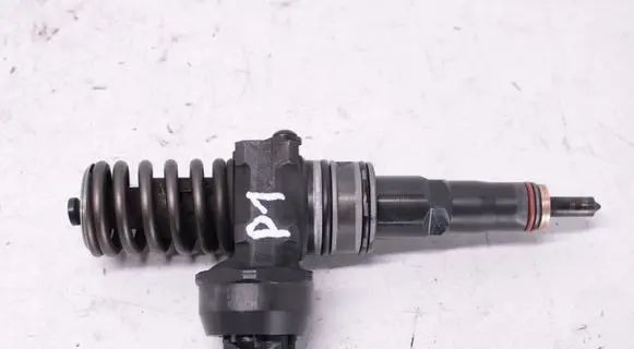 Audi A4 S4 B7 8E 8H Fuel injector 038130073BJ 0414720229