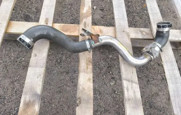 Opel Vivaro Intercooler hose/pipe 144603445R