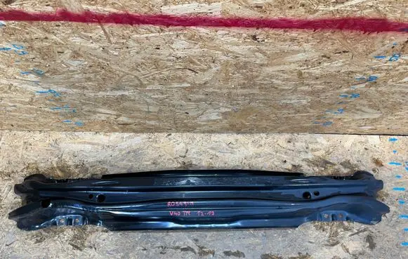 Volvo V40 Rear bumper support beam R0949-M