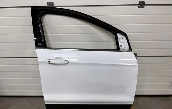 Ford Kuga II Front door 