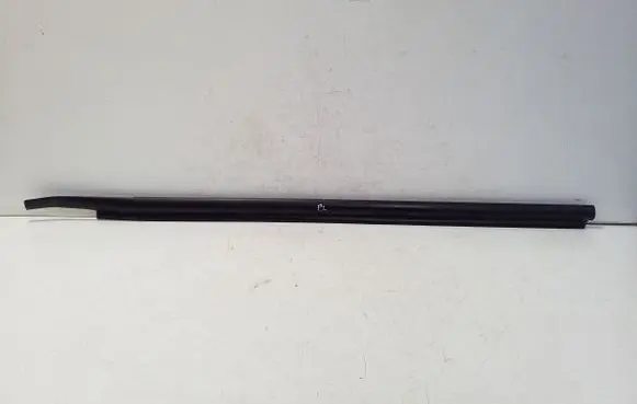 Mitsubishi L200 Front door glass trim molding 