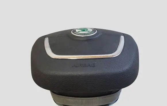 Skoda Octavia Mk2 (1Z) Steering wheel airbag 1Z0880201