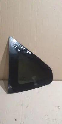 Nissan Qashqai Rear side window 