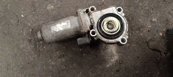 BMW X5 E53 Gearbox-reducer motor 0130008507