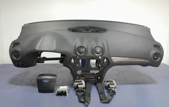 Ford Mondeo MK IV Dashboard 