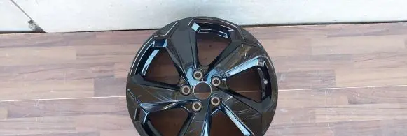 R18 alloy rim