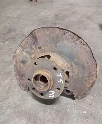 Volkswagen Transporter - Caravelle T5 Front wheel hub
