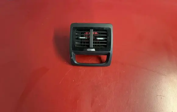 BMW X3 G01 Rear air vent grill 9363822 64229363822