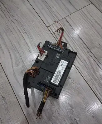Renault Clio IV Comfort/convenience module 284B15639R